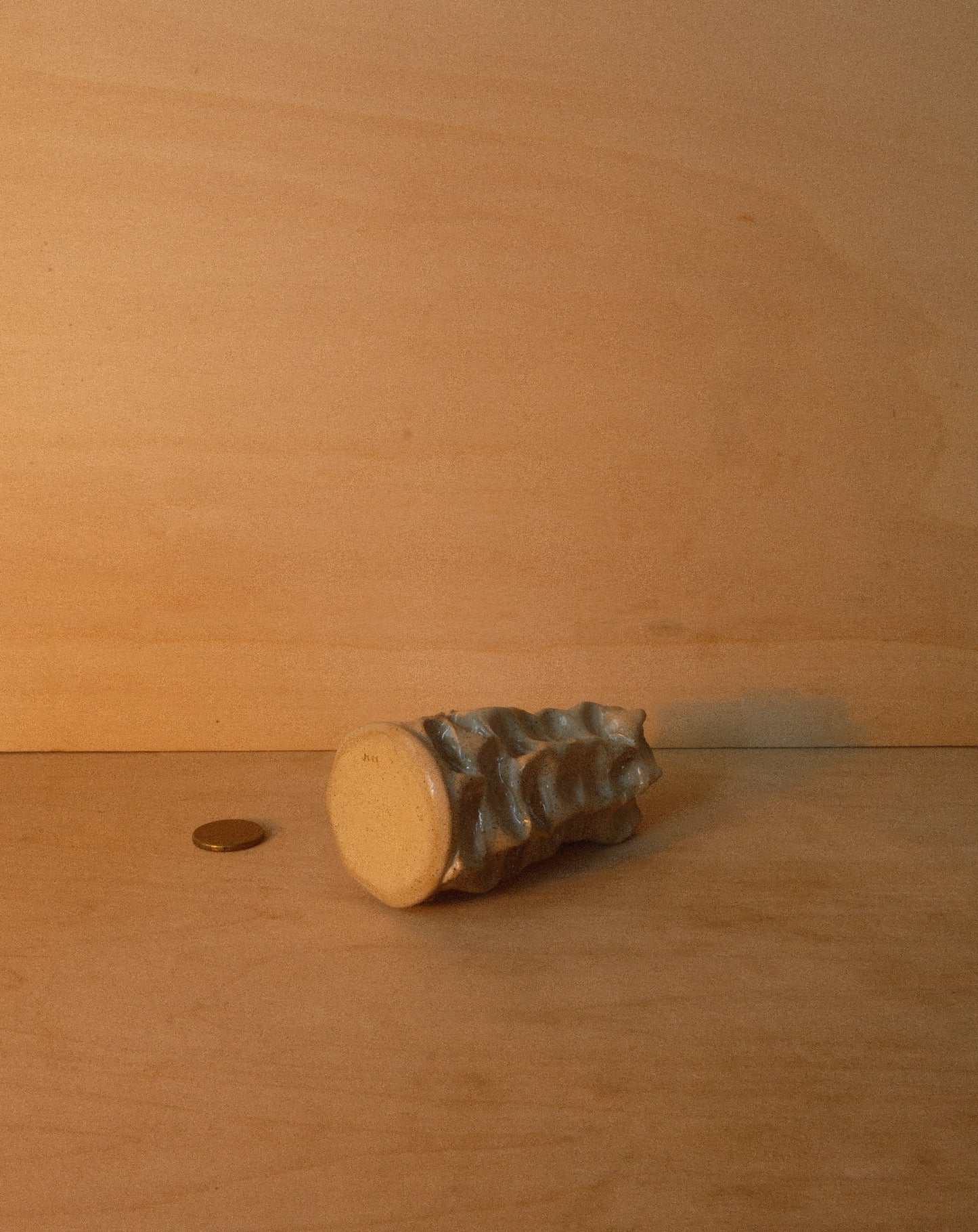 WHITE MOREL VASE 001