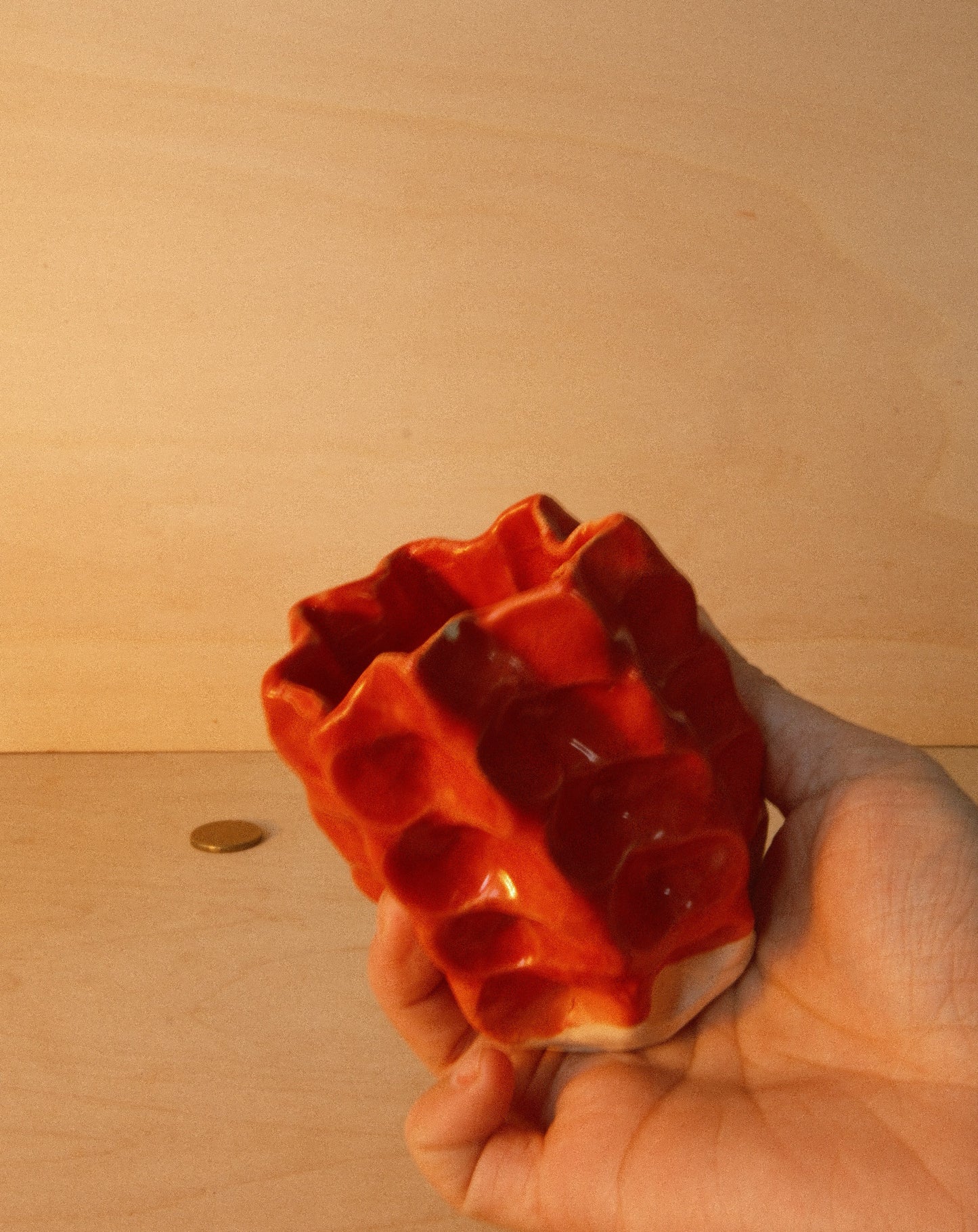 RED MOREL VASE 001
