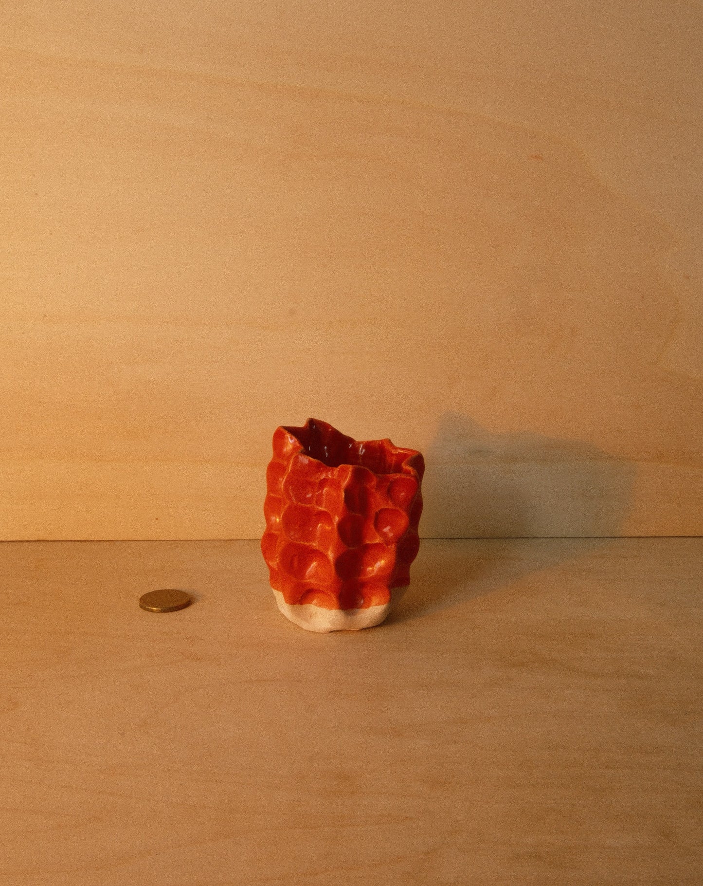 RED MOREL VASE 001
