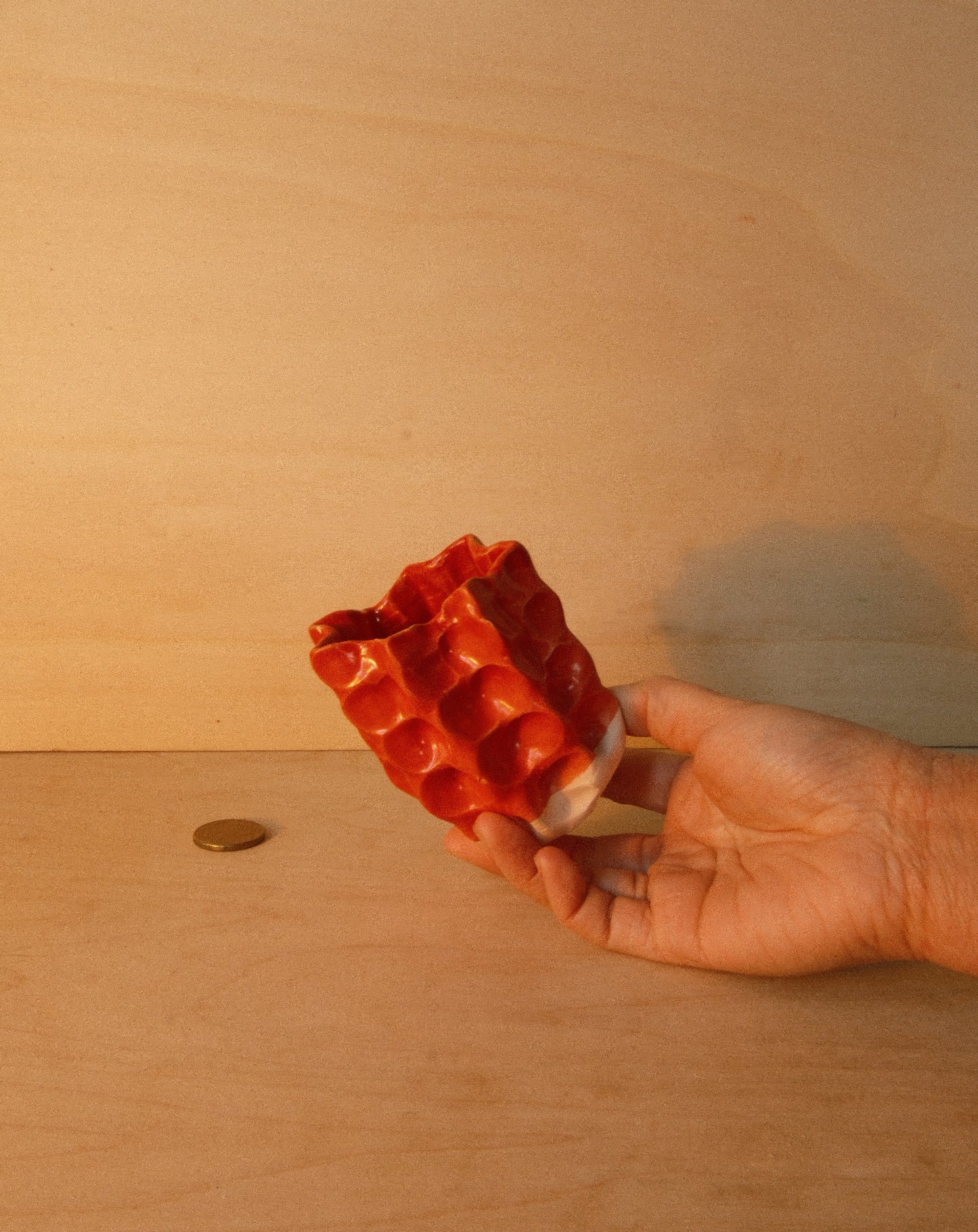 RED MOREL VASE 001
