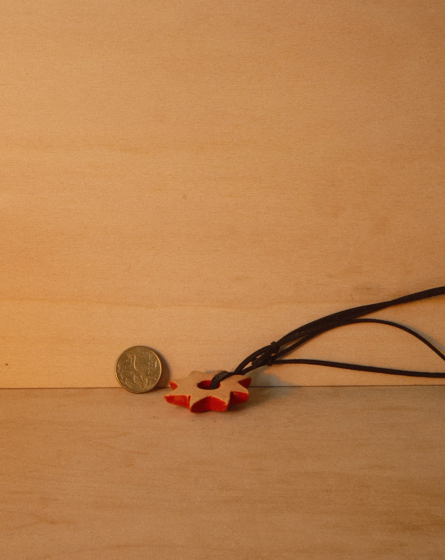 RED STAR NECKLACE 001