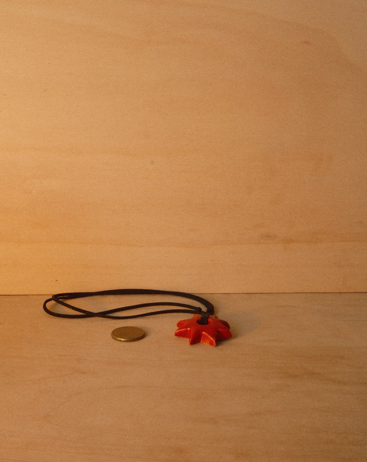 RED STAR NECKLACE 001