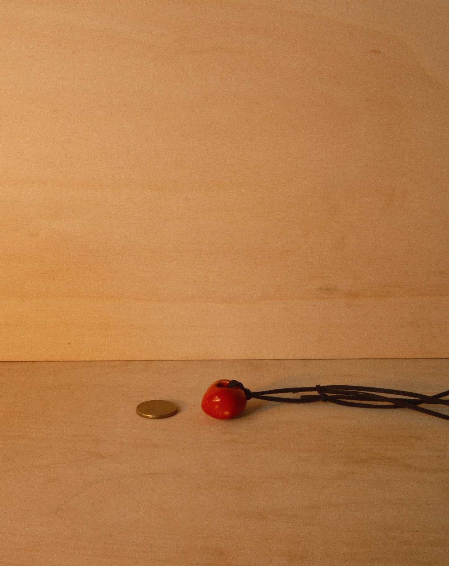 RED CHARM NECKLACE 001