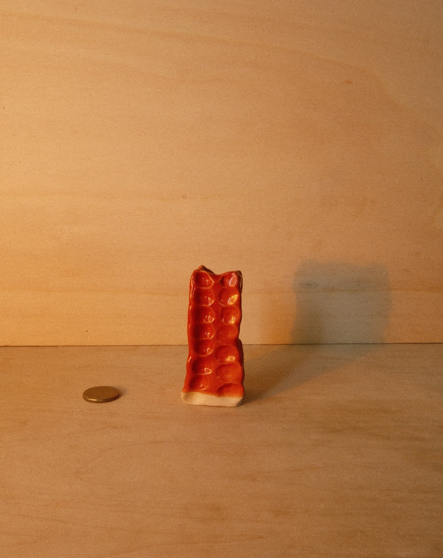 RED MOREL VASE 002