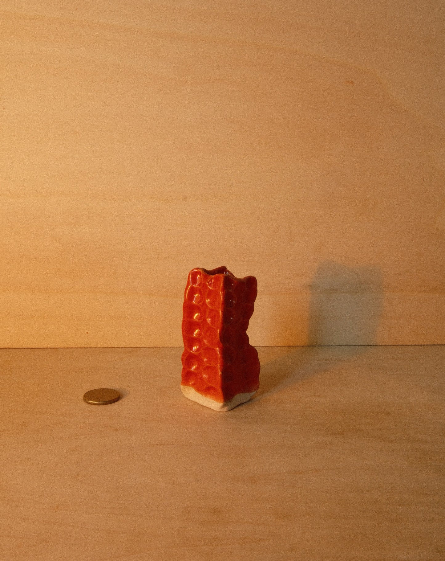 RED MOREL VASE 002