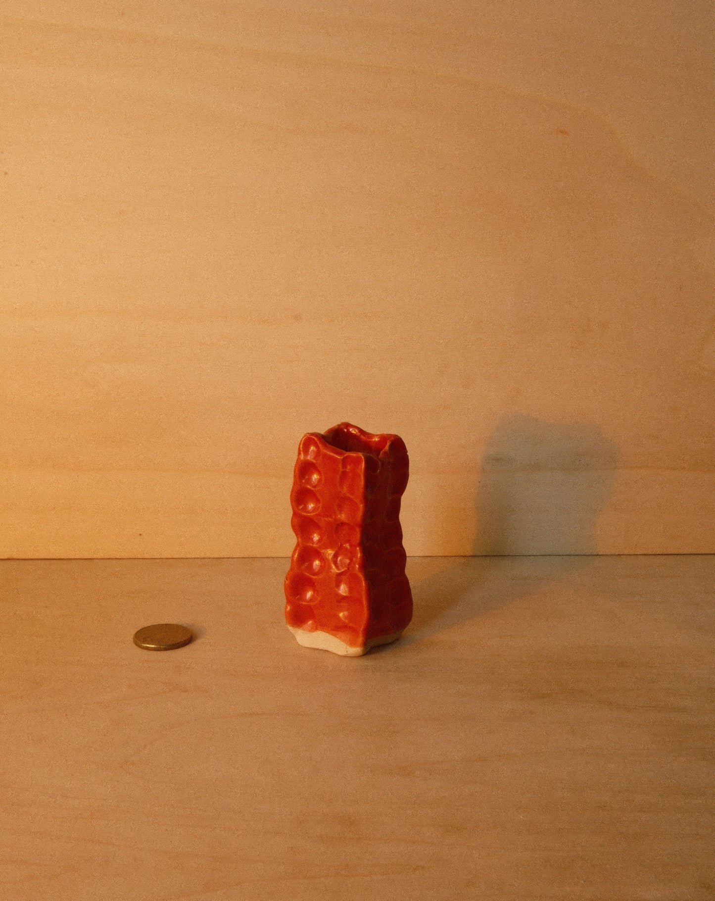 RED MOREL VASE 002