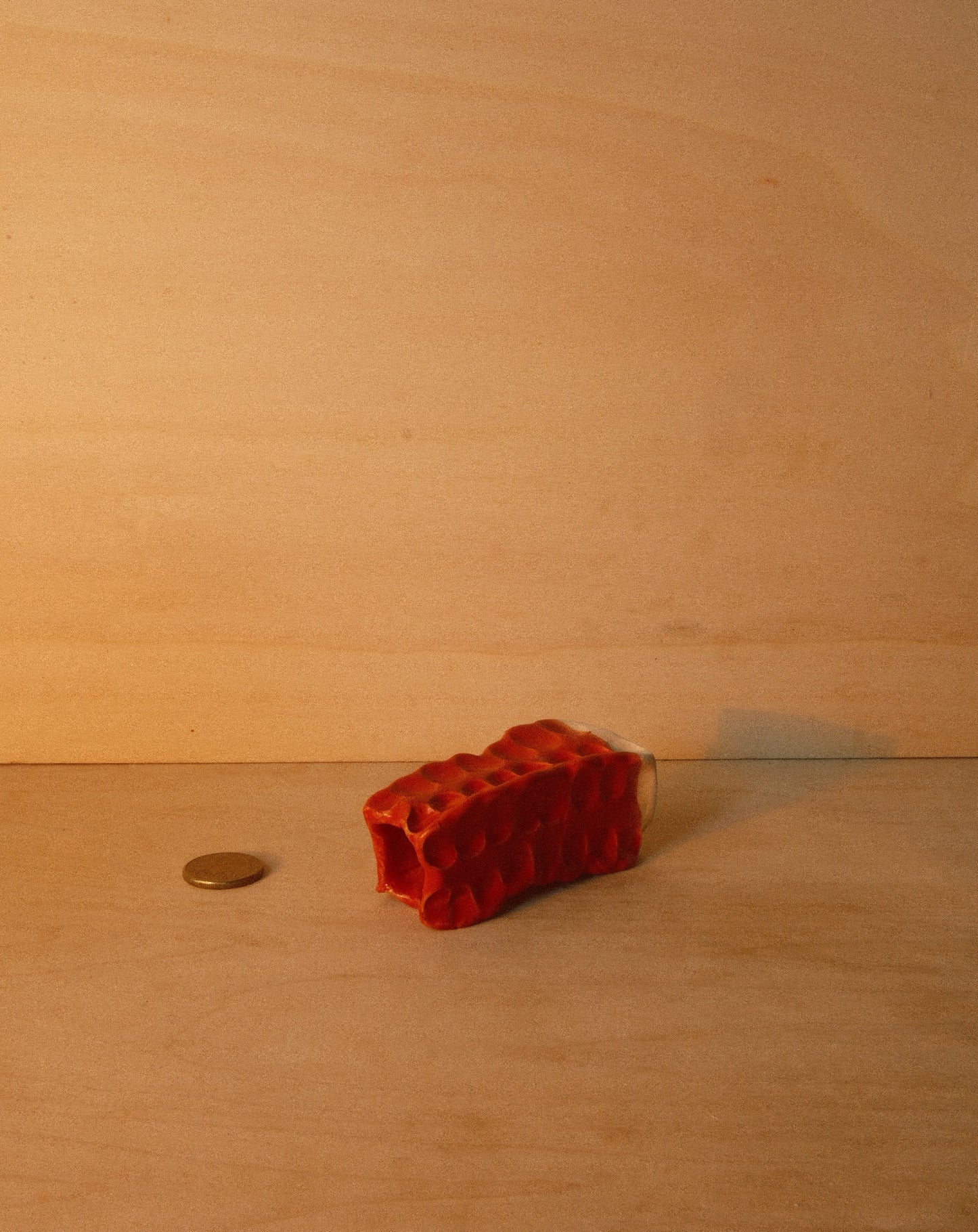 RED MOREL VASE 002