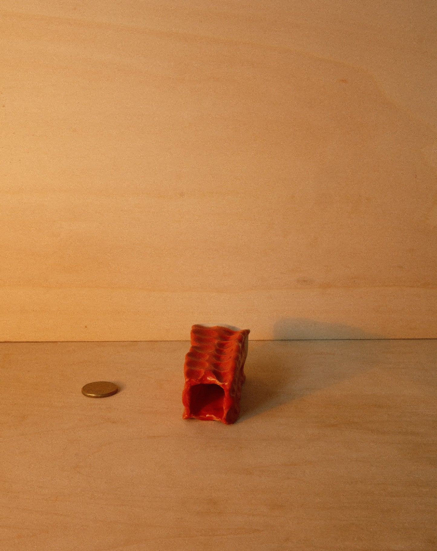 RED MOREL VASE 002