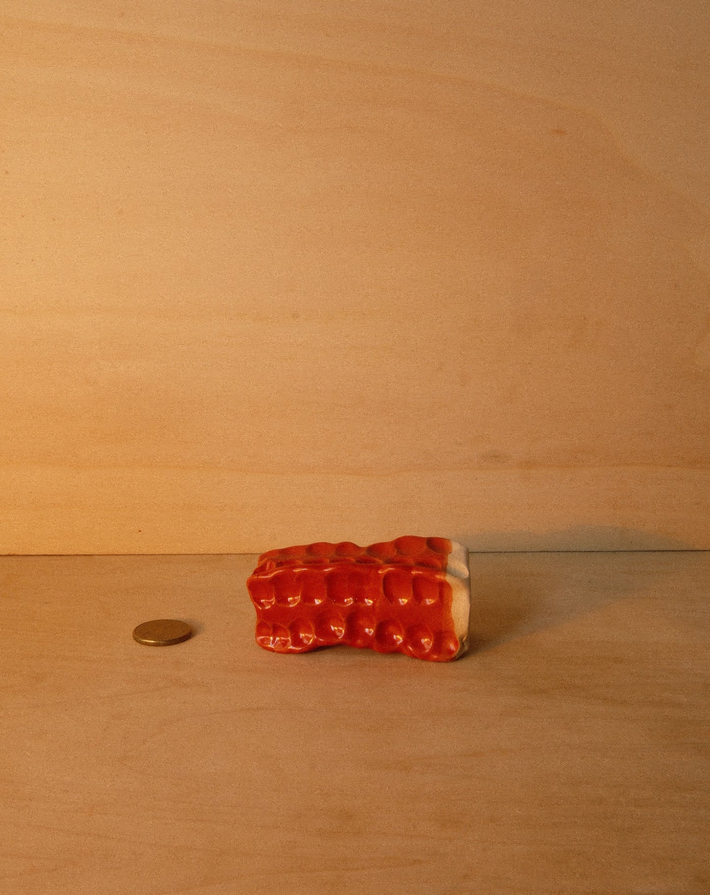 RED MOREL VASE 002