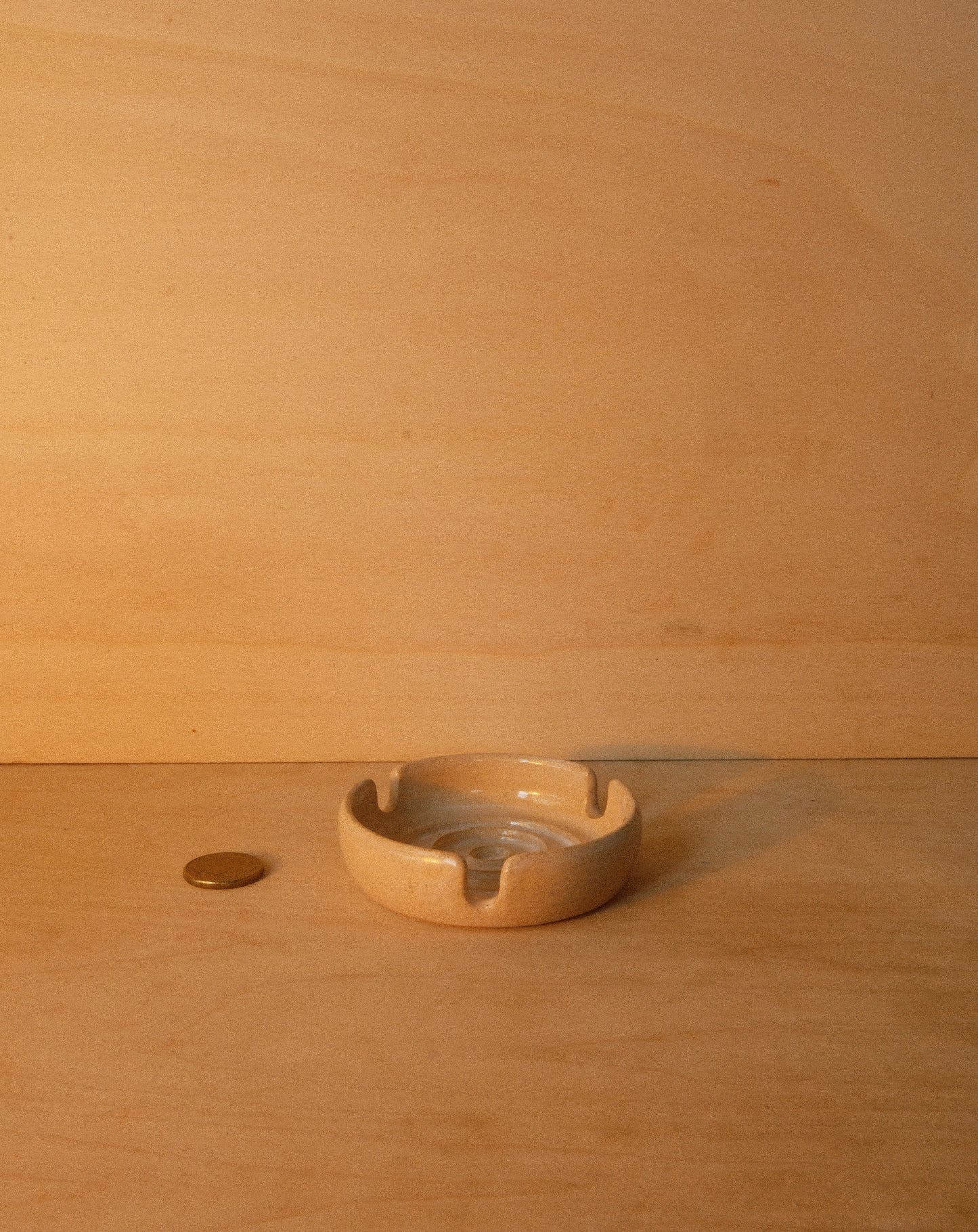 DUSK ASHTRAY 001