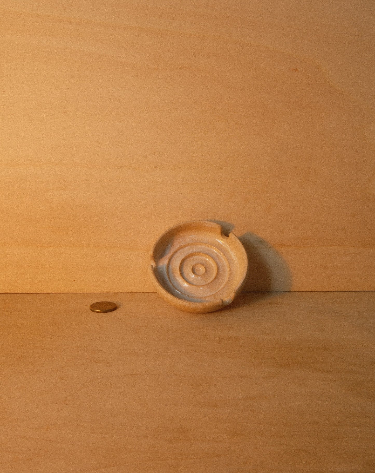 DUSK ASHTRAY 001