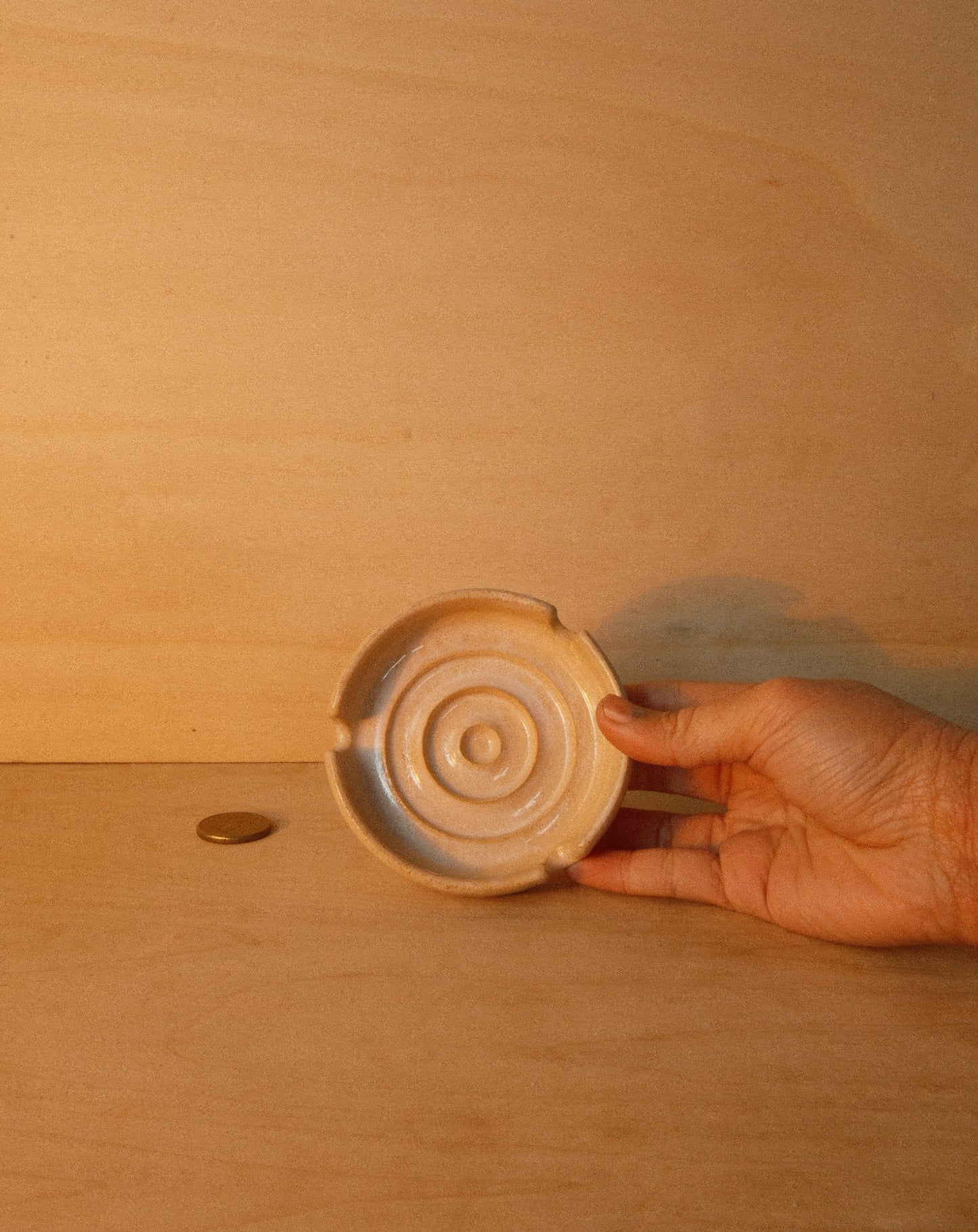 DUSK ASHTRAY 001