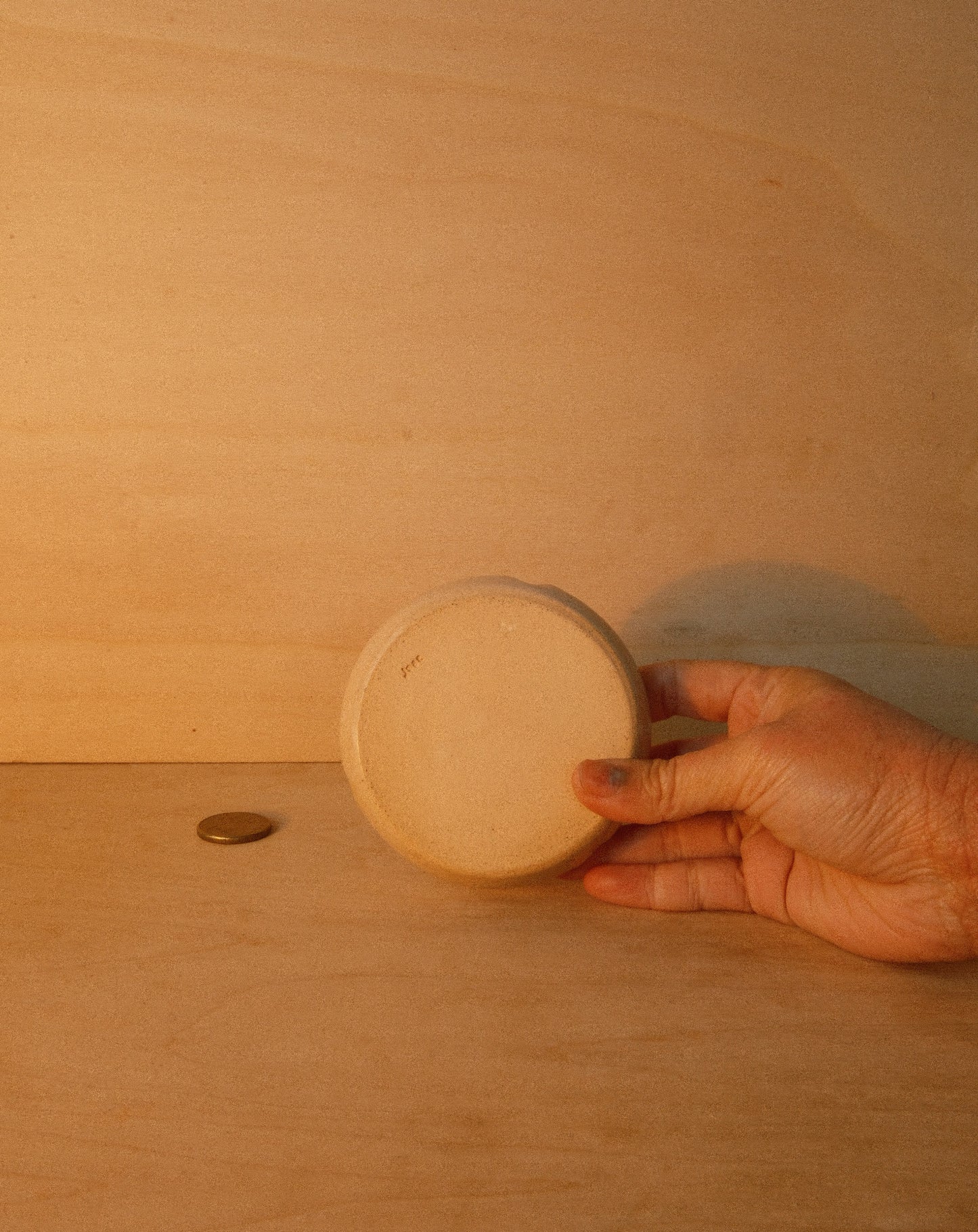 DUSK ASHTRAY 001