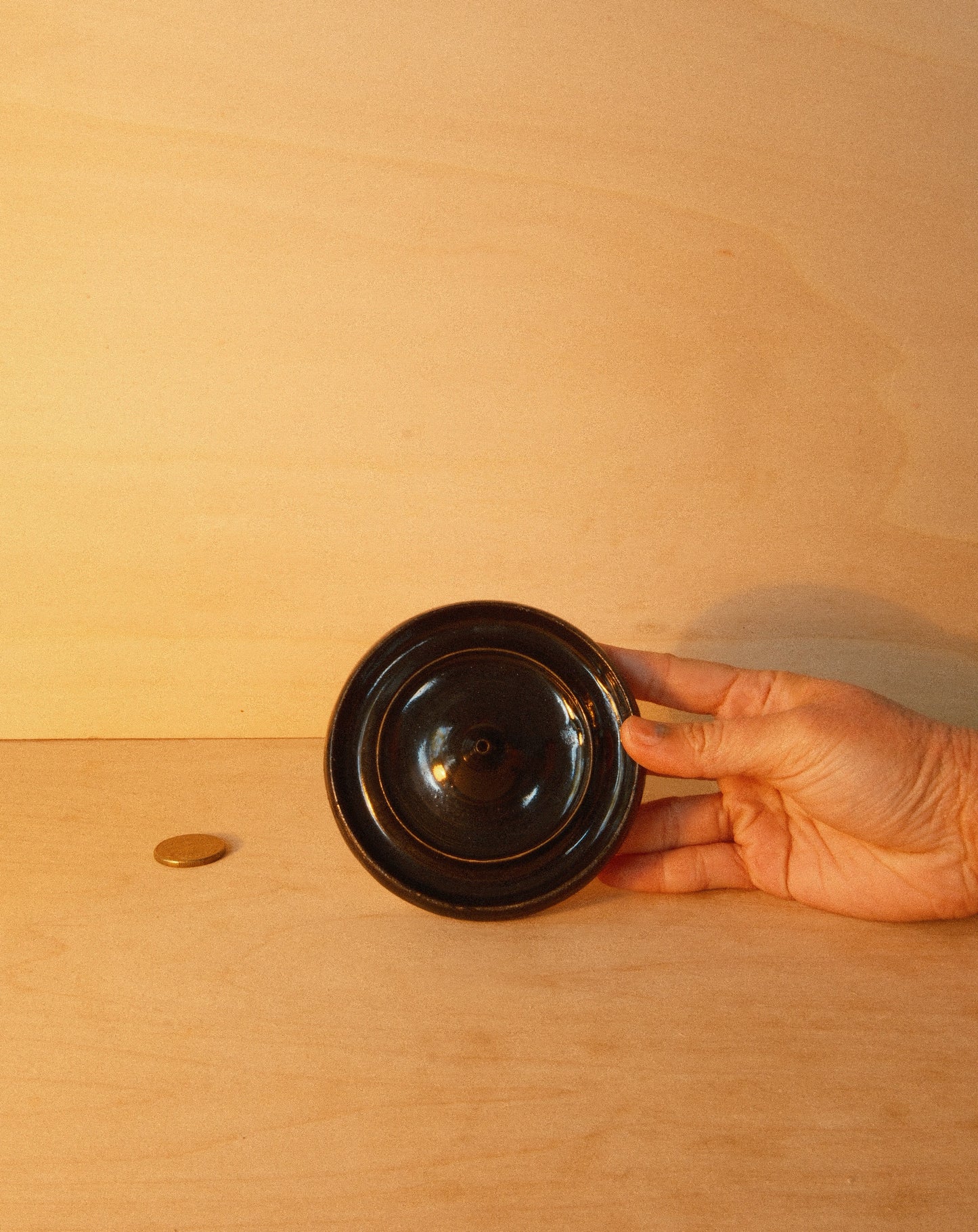 BLACK INCENSE DISH 001