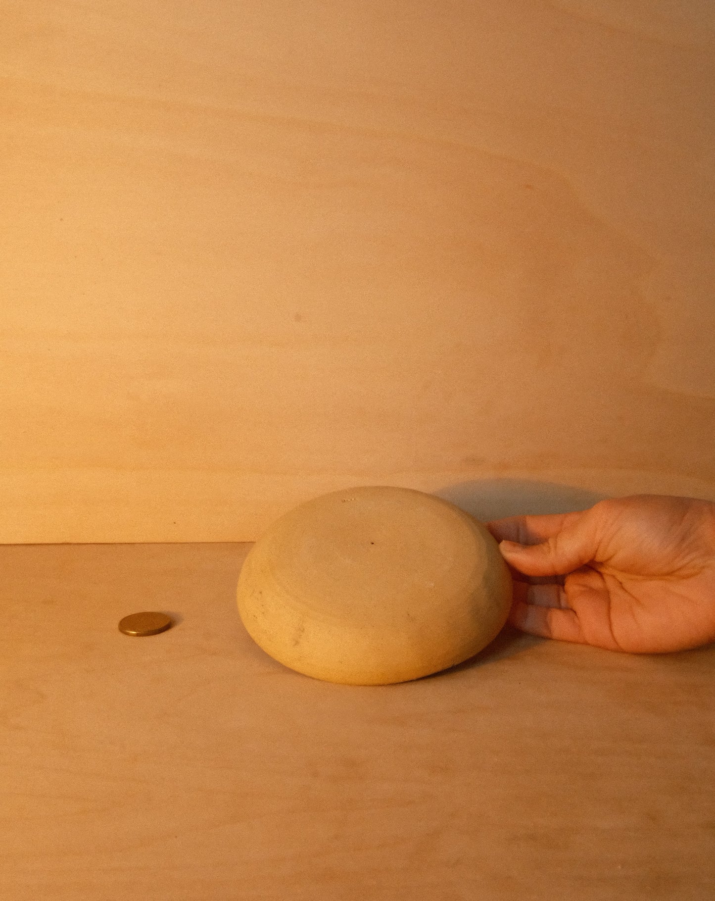 BLACK INCENSE DISH 002