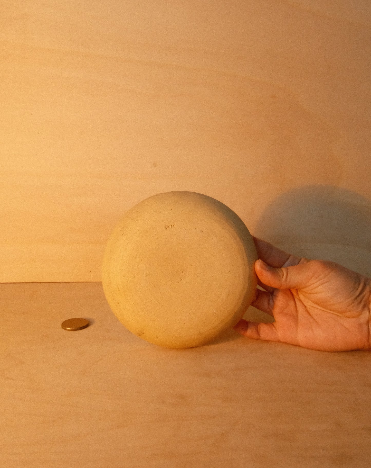 BLACK INCENSE DISH 002