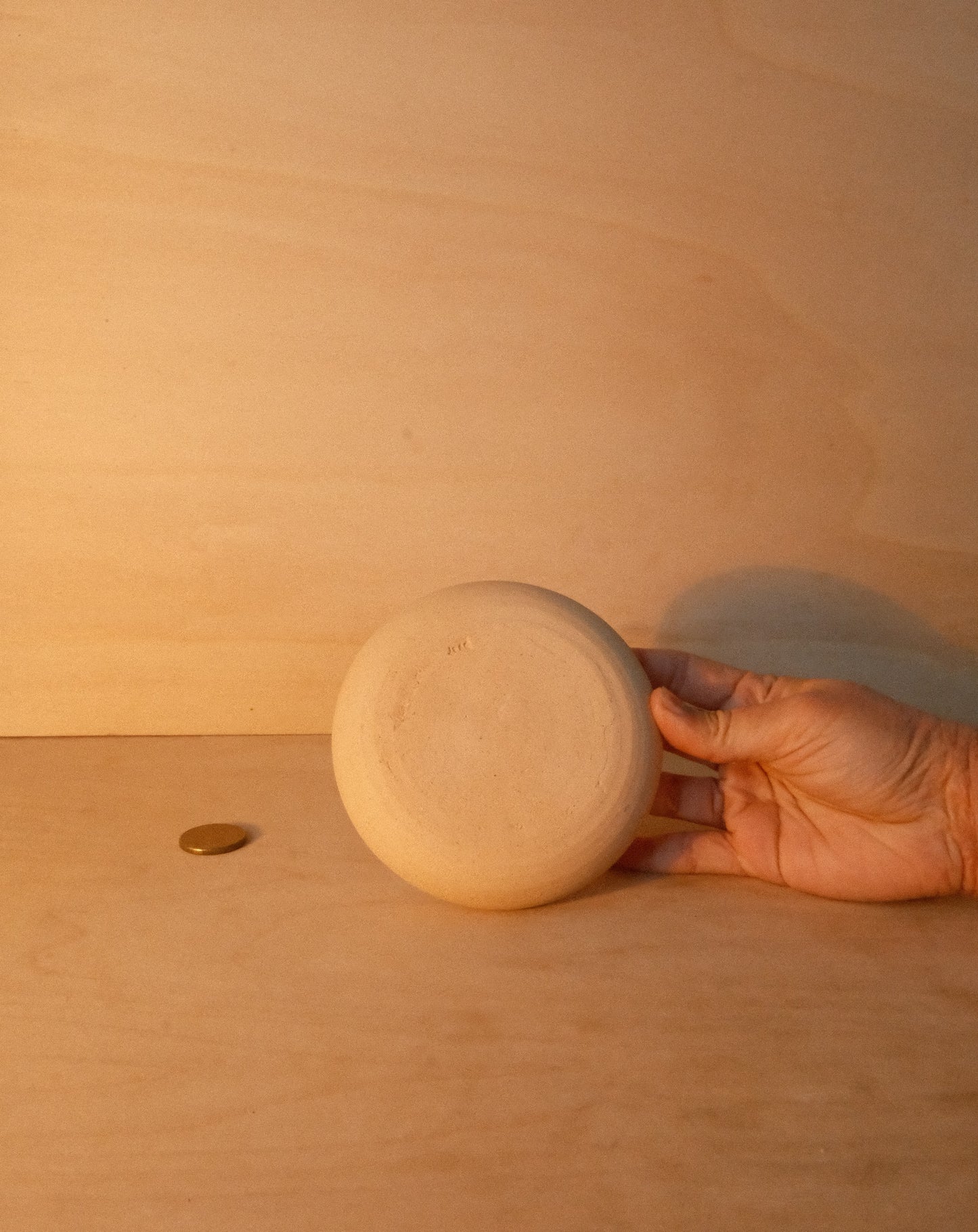 WHITE INCENSE DISH 001