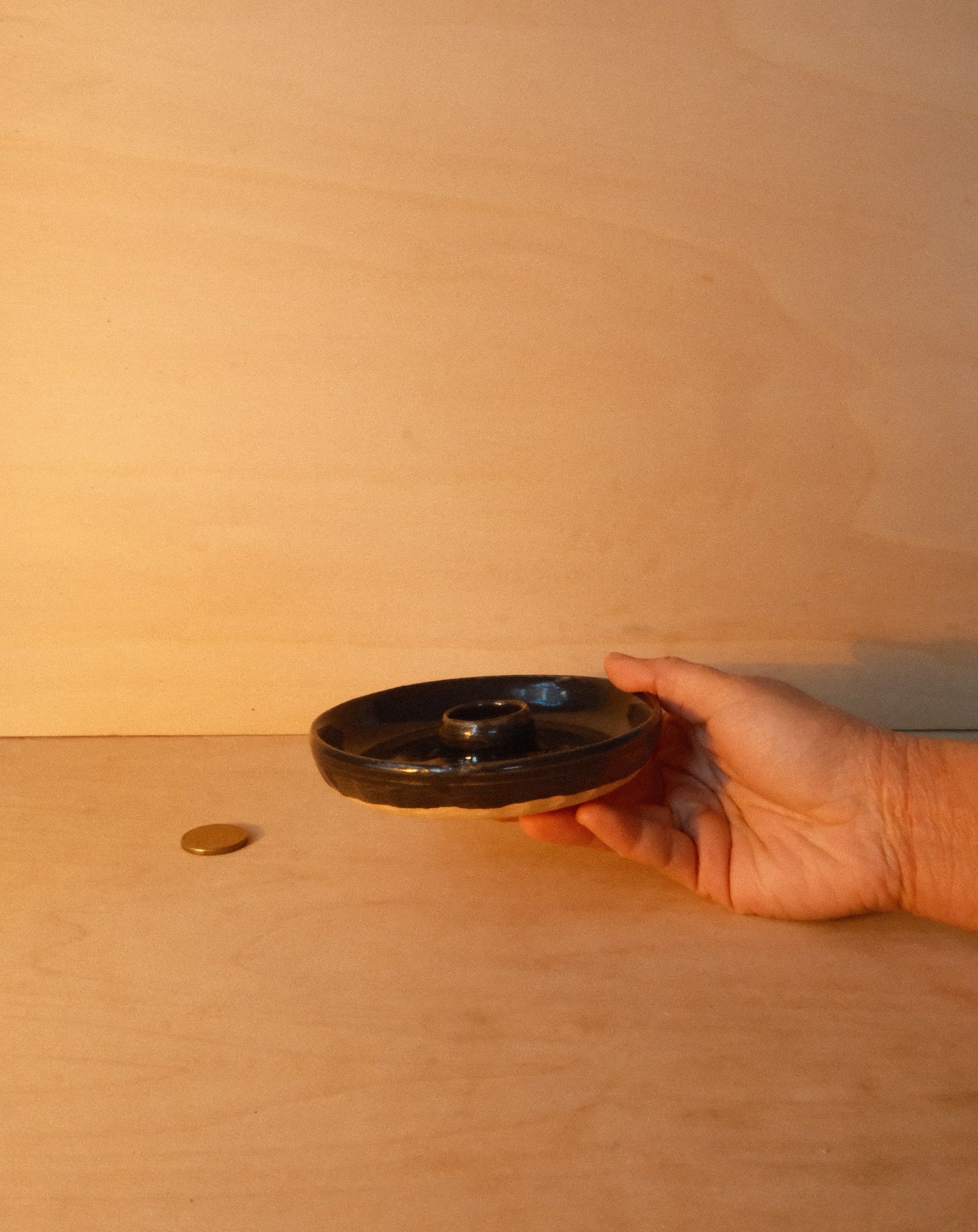 BLACK INCENSE DISH 003
