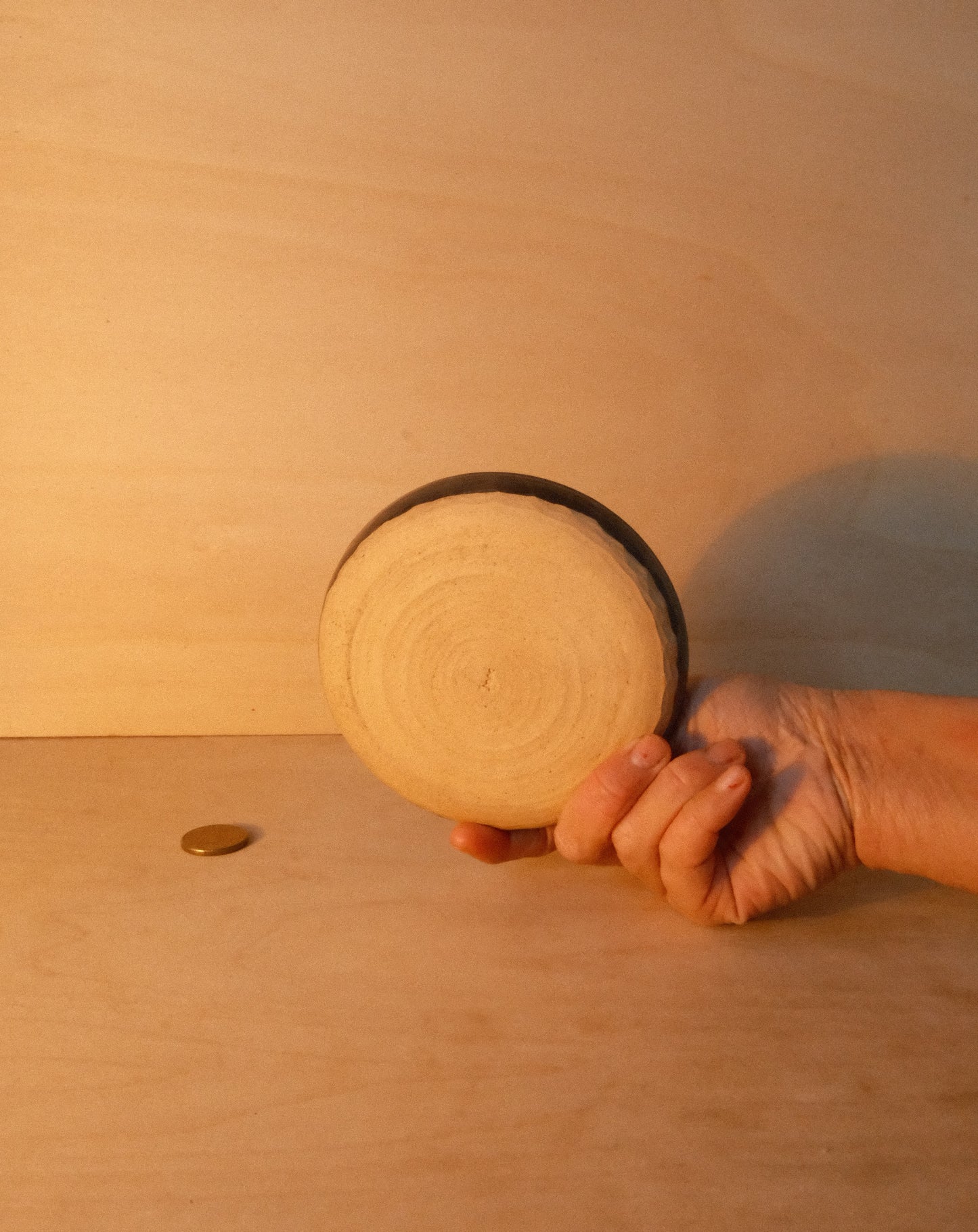 BLACK INCENSE DISH 003