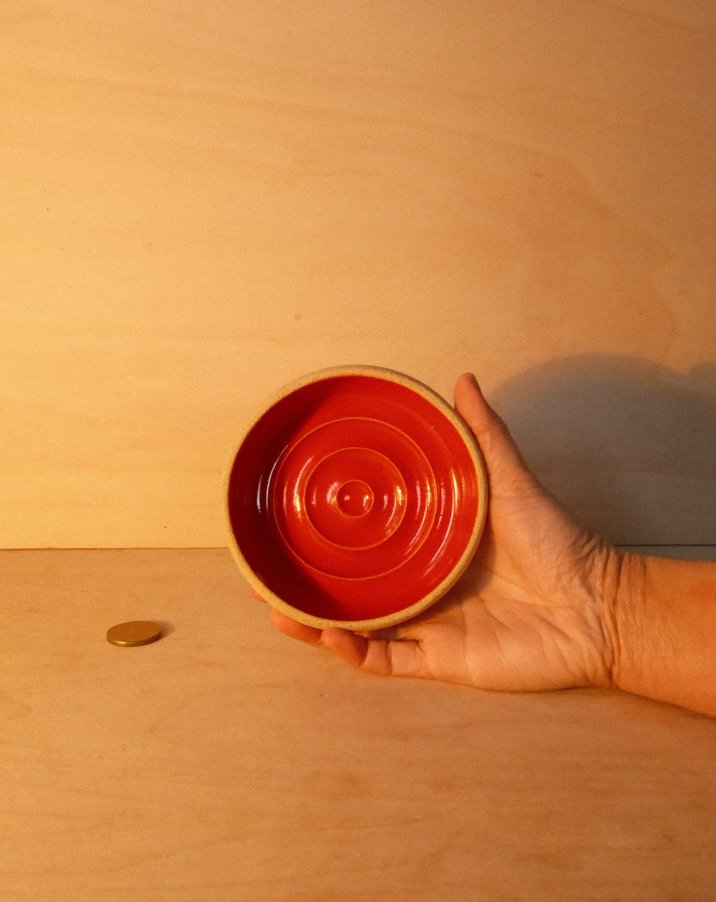 RED DISH 001
