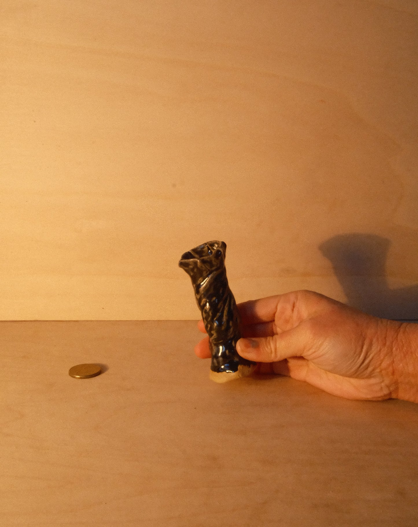 BLACK SHROOM VASE 001
