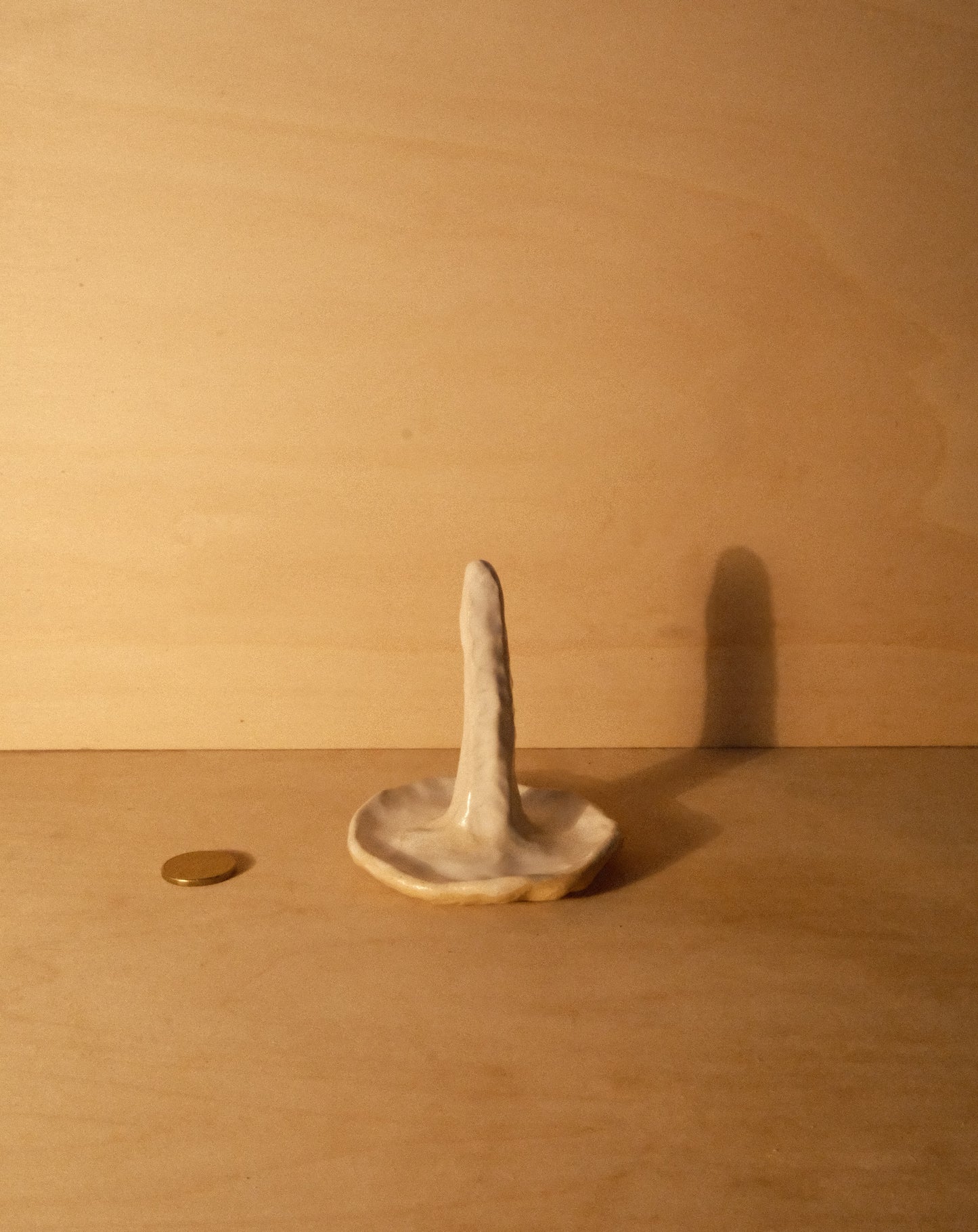 WHITE SHROOM RING DISH 002