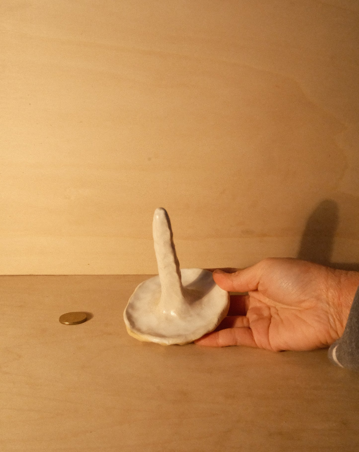 WHITE SHROOM RING DISH 002