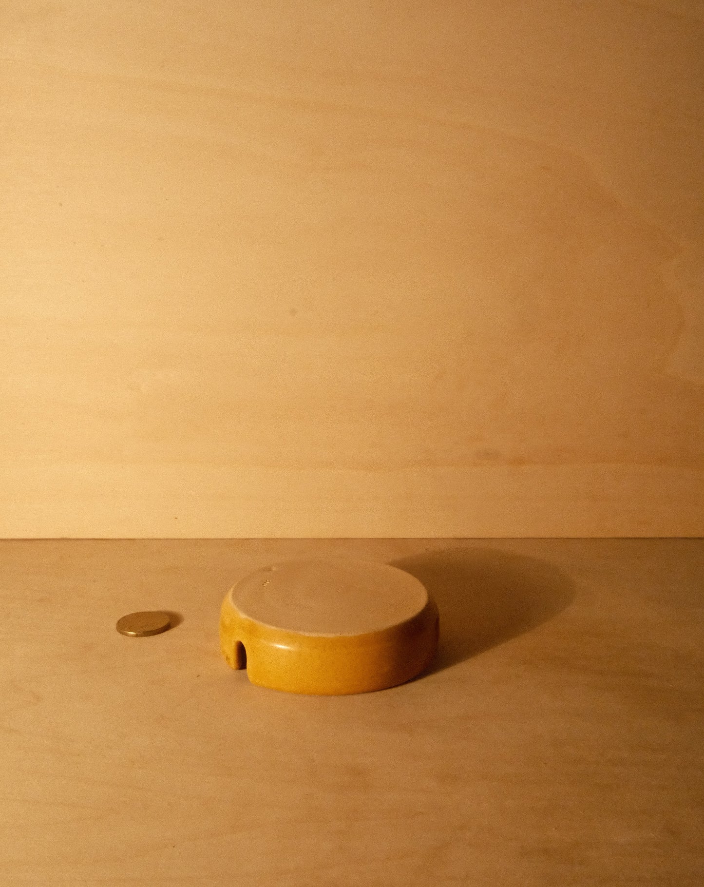 HONEY ASHTRAY 001