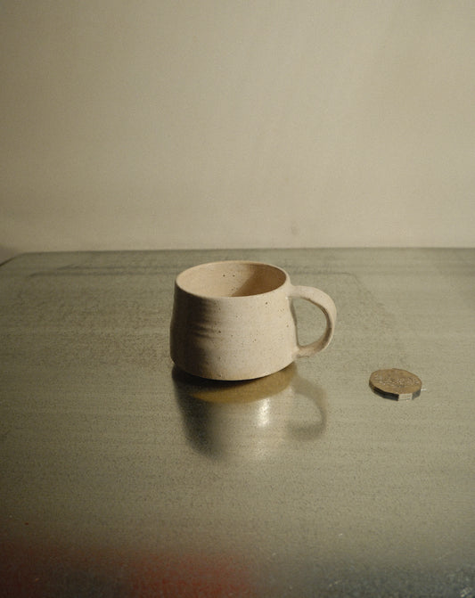 WHITE SPECKLED SHORT MUG