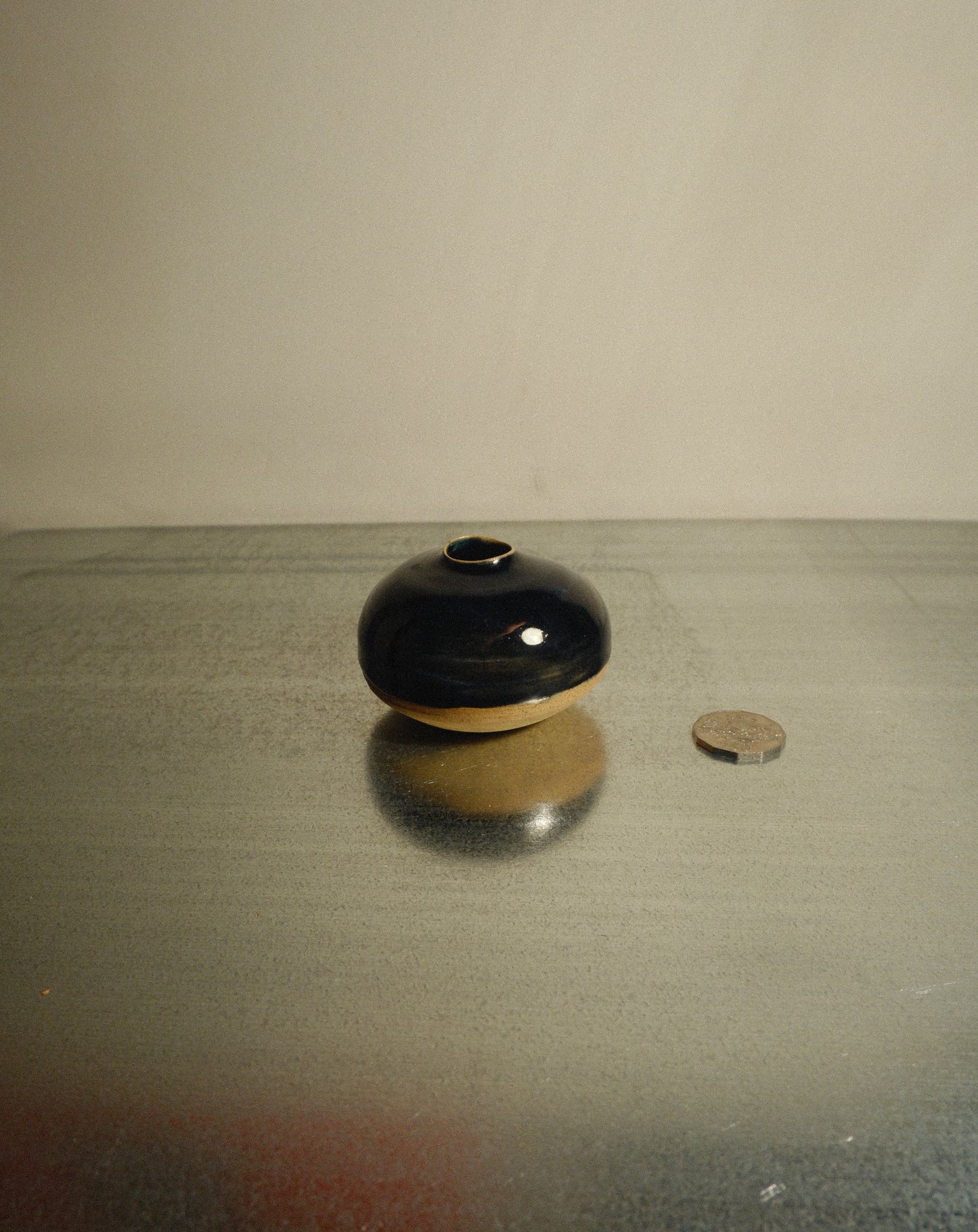 BLACK BUD VASE 001