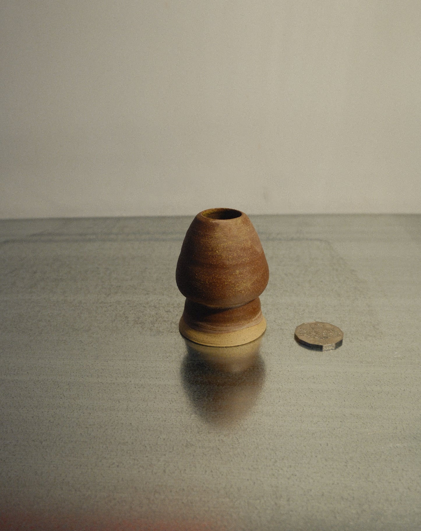 ANTIQUE BROWN MATCHA WHISK HOLDER