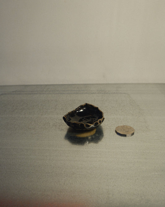 BLACK SHROOM TRINKET DISH 002