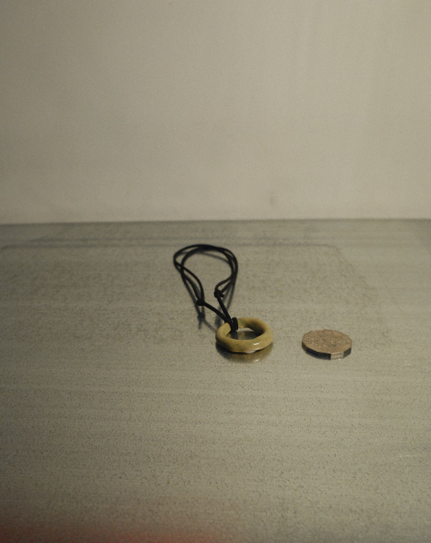 GREEN ADJUSTABLE CERAMIC NECKLACE