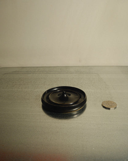 BLACK INCENSE DISH 001