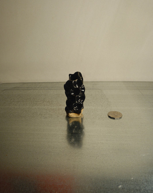 BLACK MOREL VASE 008