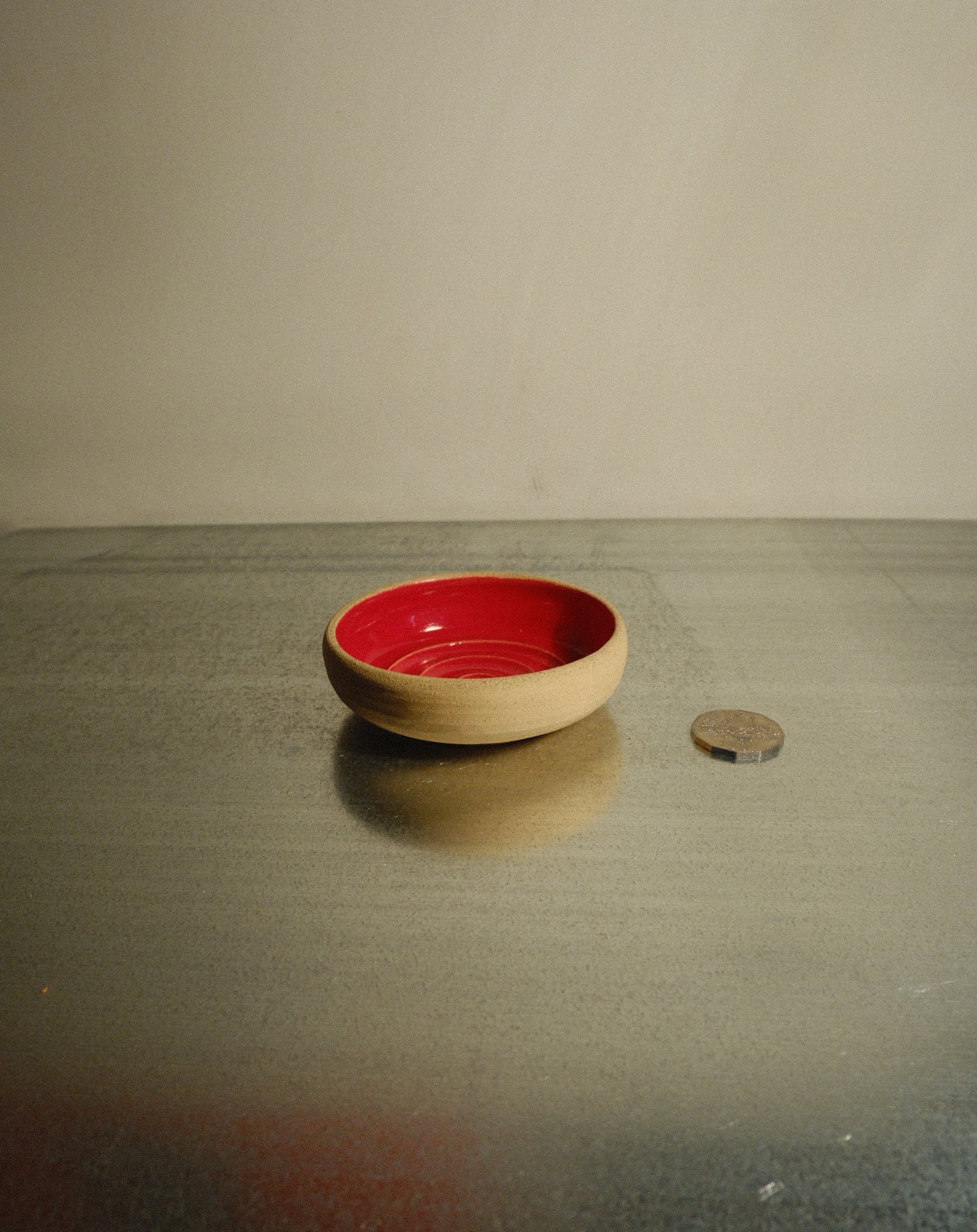 RED DISH 001