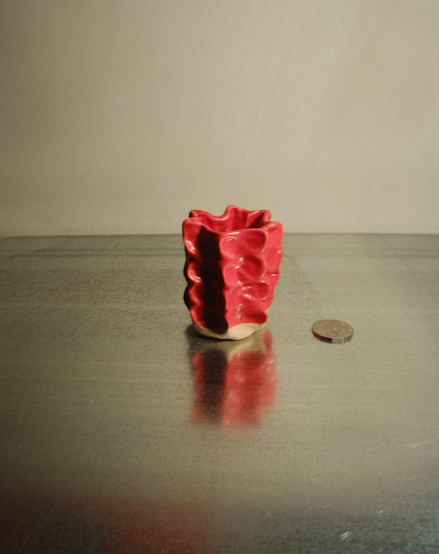 RED MOREL VASE 004