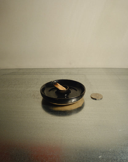 BLACK INCENSE DISH 003