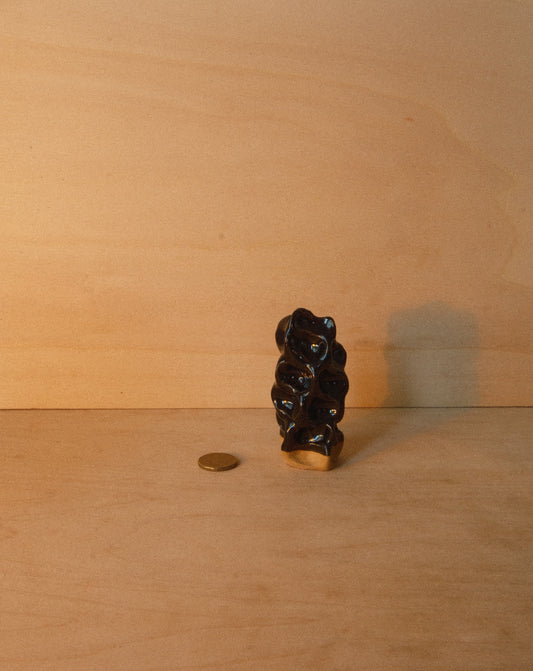 BLACK MOREL VASE 008
