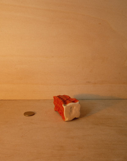 RED MOREL VASE 002