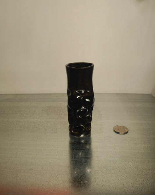 BLACK MOREL VASE 002